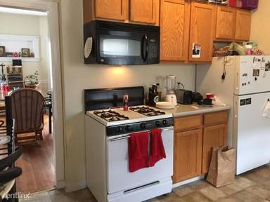 Main picture of 102 Murdock St