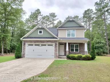Main picture of 2106 Pinewood Ter