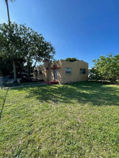 Main picture of 1046 Jann Ave