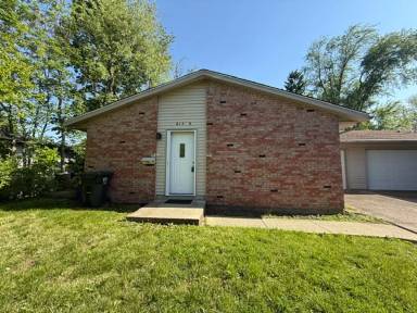 Main picture of 615 E Colorado Ave