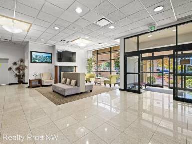 Main picture of 2611 E E St