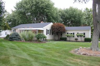 Main picture of 4144 N Belsay Rd