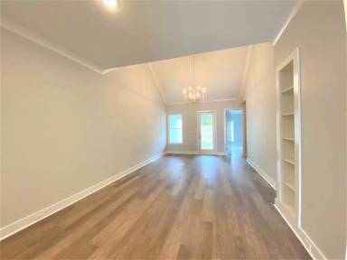 Main picture of 17530 Comfort Blvd