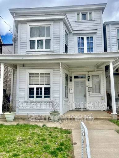 Main picture of 25 Dilworth St