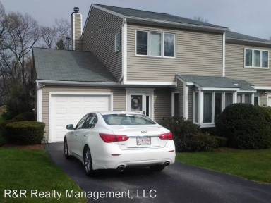 Main picture of 12 Oakwood Ln