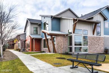 Main picture of Woodside Villas