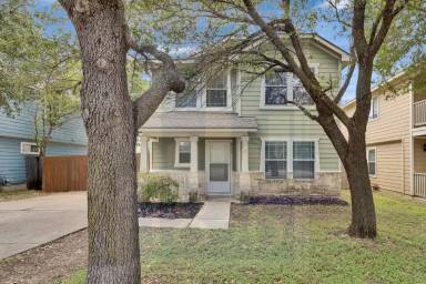 Main picture of 2315 Bluffstone Dr