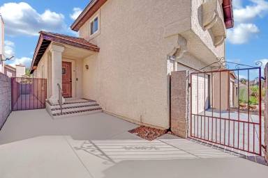 Main picture of 1750 Forest Walk Dr