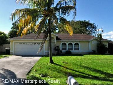 Main picture of 2514 SE Rock Springs Dr