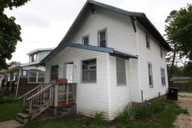 Main picture of 1117 Copeland Ave