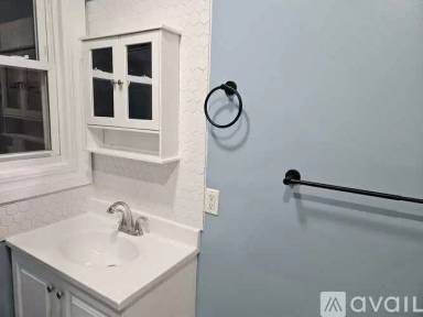 Main picture of 19 Chapman Pl