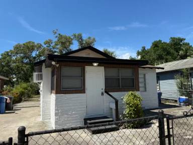 Main picture of 935 21st St S