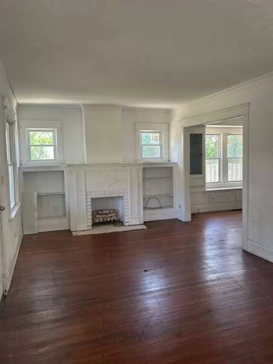 Main picture of 3320 E 135th St