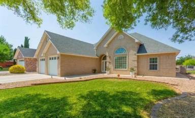 Main picture of 1606 W Runyan Ave