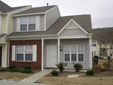 Main picture of 560 Greenway Dr