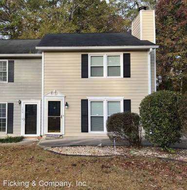 Main picture of 140 Springdale Ct