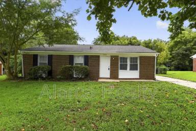 Main picture of 4713 Plaza Rd