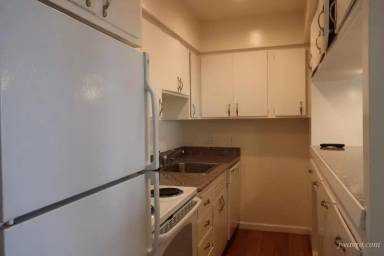 Main picture of 2155 Buchanan St