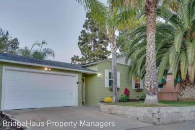 Main picture of 4676 Adams Ave