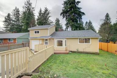 Main picture of 18839 Fremont Ave N
