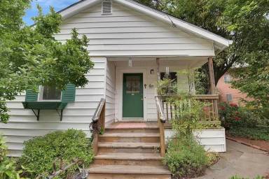 Main picture of 608 Neal St
