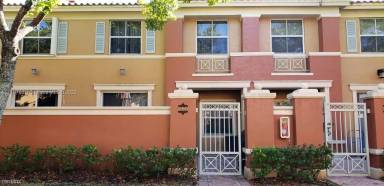 Main picture of The Gates At Doral Isles