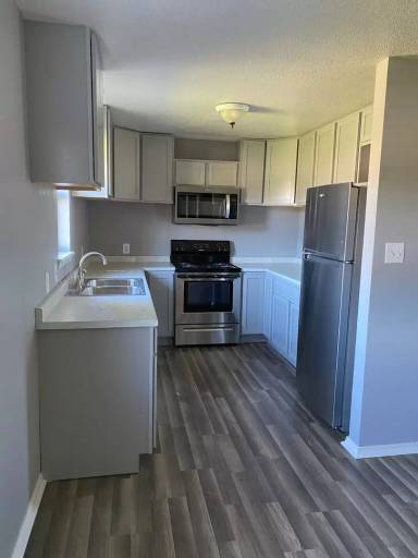Main picture of 514 W J St