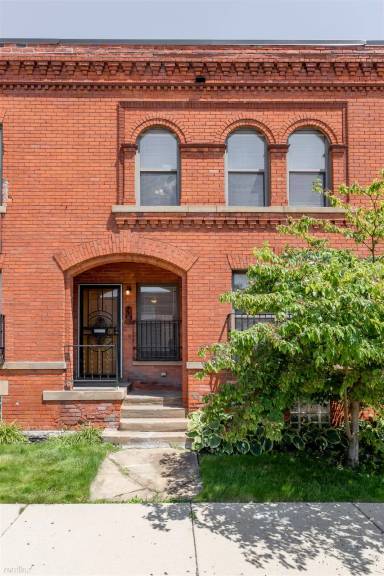 Main picture of 6412 John R St