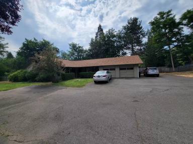 Main picture of 1225 NW Highland Ave