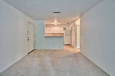 Main picture of 1035 SW 9th St