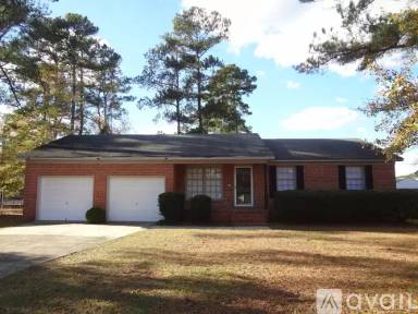 Main picture of 719 Kitty Ln