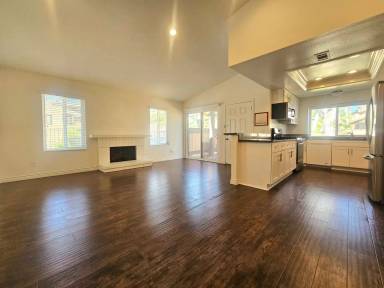 Main picture of 21700 Laurelrim Dr