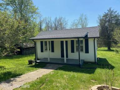 Main picture of 949 Lynch Rd