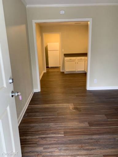Main picture of 1300 Dugdale St