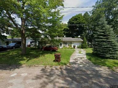 Main picture of 310 Lincoln St