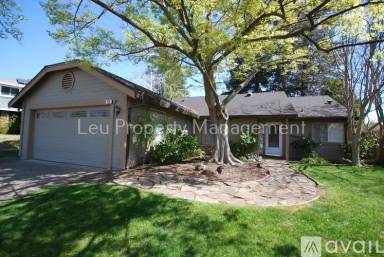 Main picture of 115 Rhoades Way