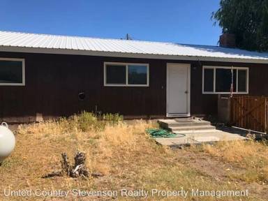 Main picture of 602 W 3rd St