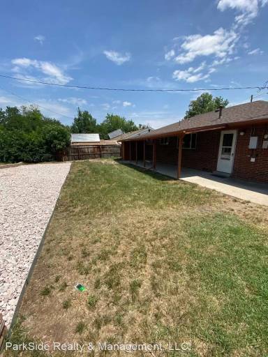 Main picture of 411 S Simms St