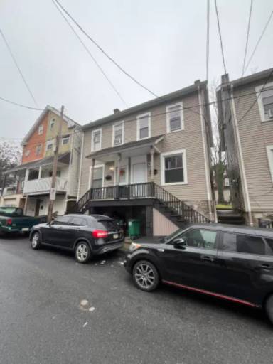 Main picture of 45 W Spruce St