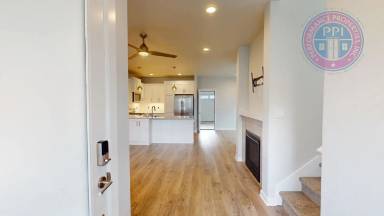 Main picture of 4167 SE Century Blvd