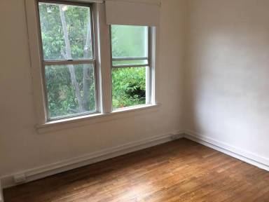 Main picture of 3333 Parkview Ave