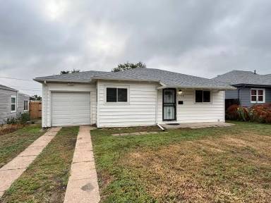 Main picture of 5060 Bryant St