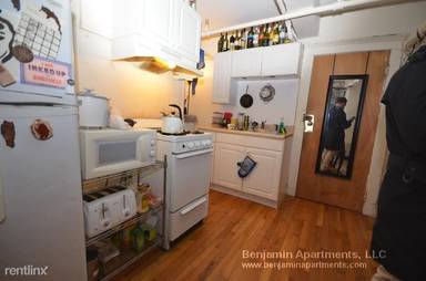 Main picture of 1450 Commonwealth Ave