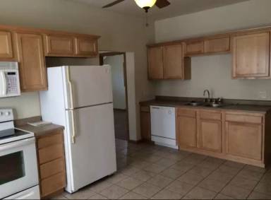 Main picture of 1611 Charles St