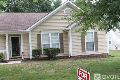 Main picture of 2800 Emerald Meadow Ln