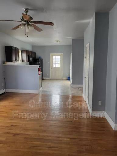 Main picture of 212 Ash St