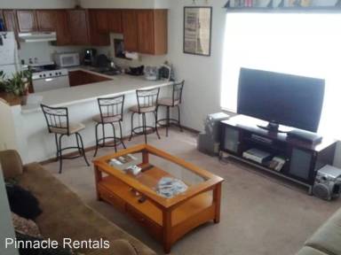 Main picture of 3369 N Oakland Ave