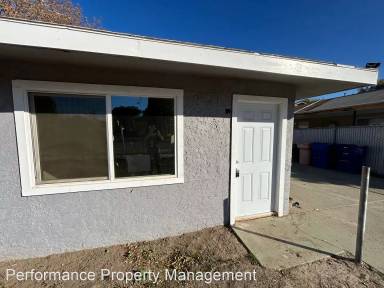 Main picture of 722 N St