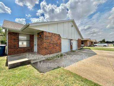 Main picture of 126 Barrett Pl