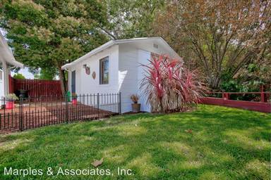 Main picture of 525 Flora St